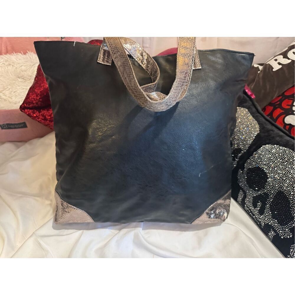 Black leather gold snakeskin Jimmy choo parfums tote bag/purse pocketbook bag